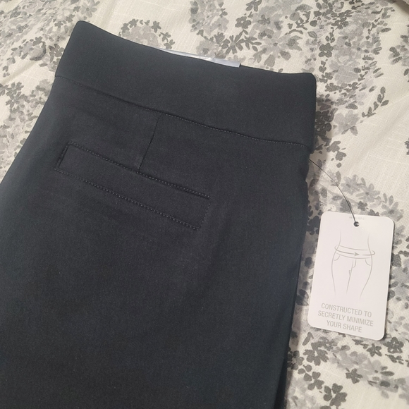 ❤️Liz Claiborne Dress Pants - Picture 2 of 10